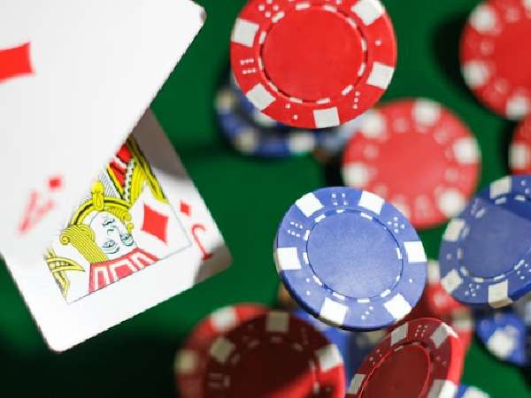 Casino trực tuyến tại Việt Nam có hợp pháp hay không?