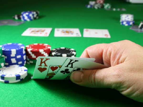 Những lý do giúp casino online được yêu thích hơn truyền thống