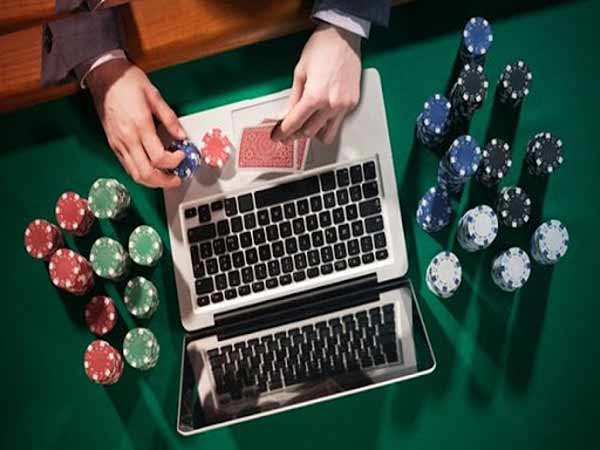 Vì sao cần lựa chọn web cờ bạc online uy tín?