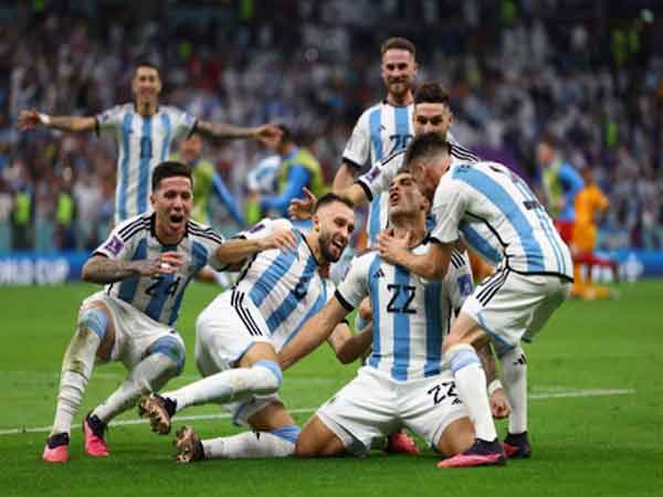 Argentina tiếp tục thể hiện sức mạnh bất bại tại vòng Tứ kết