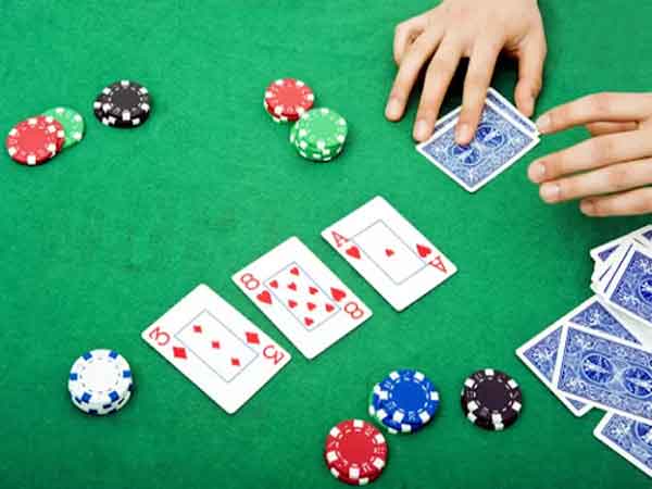 Cách tính bài poker - những vòng trong poker 