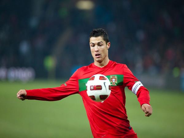 Ronaldo ở nước nào và những cột mốc lịch sử đáng nhớ