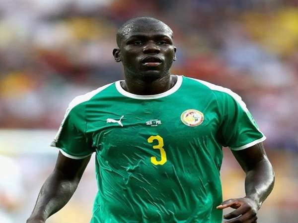 Kalidou Koulibaly trong màu áo ĐTQG Senegal