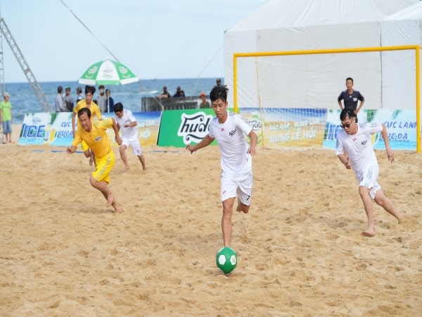 Luật chơi cơ bản: Tinh thần fair-play và kỹ thuật cao