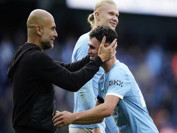 Pep Guardiola và sự thay thế hoàn hảo