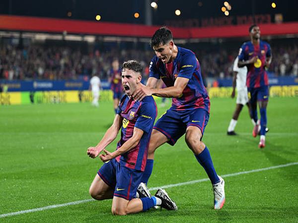 Tin CLB Barca: Điểm sáng nơi hàng công trước Valencia