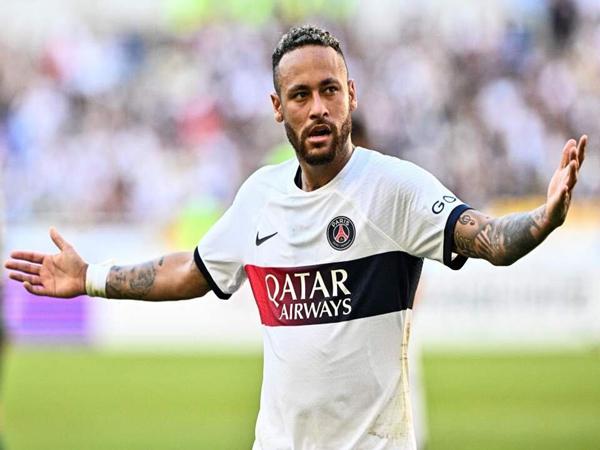Tổng lương 1 tháng của Neymar bao nhiêu?