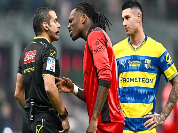 Tin AC Milan: Nỗi nhớ ‘Bố già’ Galliani