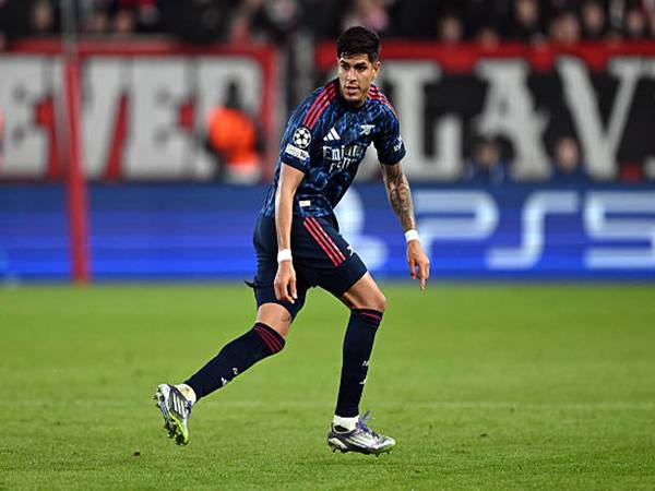 Phong cách thi đấu nổi bật của Piero Hincapie