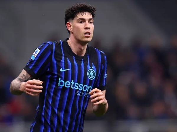 Tin Barca: Barcelona gặp khó trong vụ Alessandro Bastoni